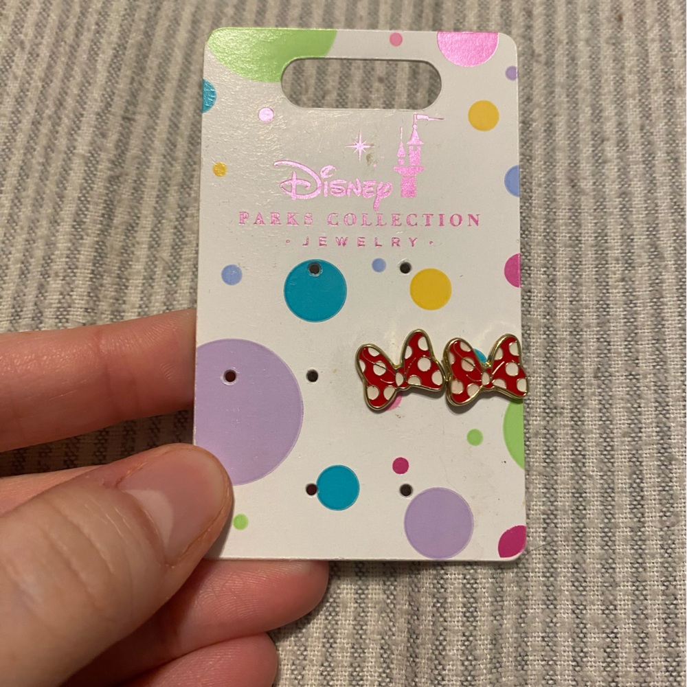 New Disney Minnie Earrings